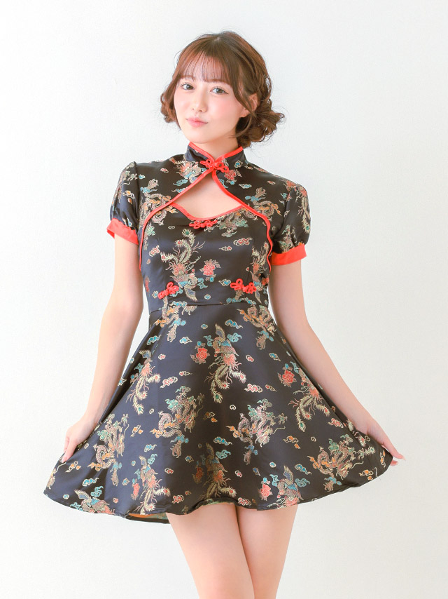 コスプレ チャイナ ジャガード風 バストカット レッド 1点セット の立ち姿イメージ画像1枚目