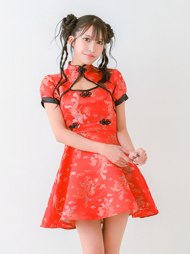 コスプレ チャイナ ジャガード風 バストカット レッド 1点セット の立ち姿イメージ画像2枚目
