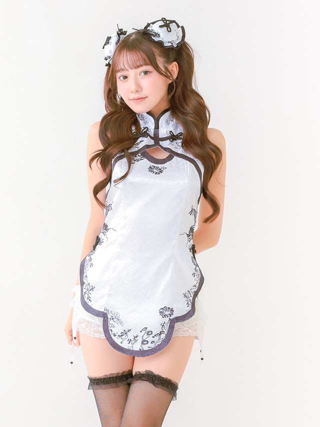 コスプレ チャイナ サイドレース モノトーン セクシー 2点セット の立ち姿イメージ画像1枚目