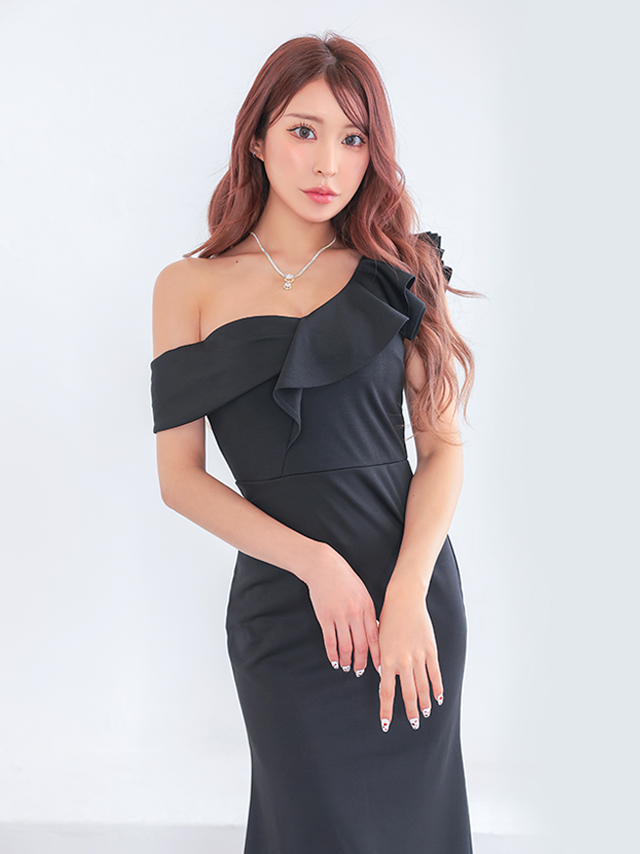 シンプルワンカラーノースリーブ胸元フリルマーメイドロングドレスのイメージ画像1