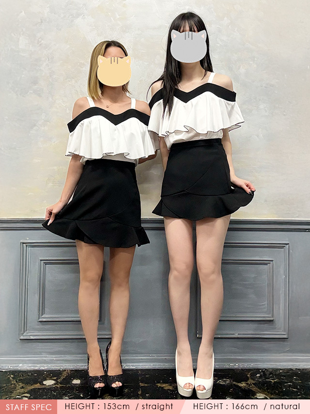 チェック柄ツイード×パールボタンキャミソールノースリーブ台形フレアミニドレススタッフ着用画像