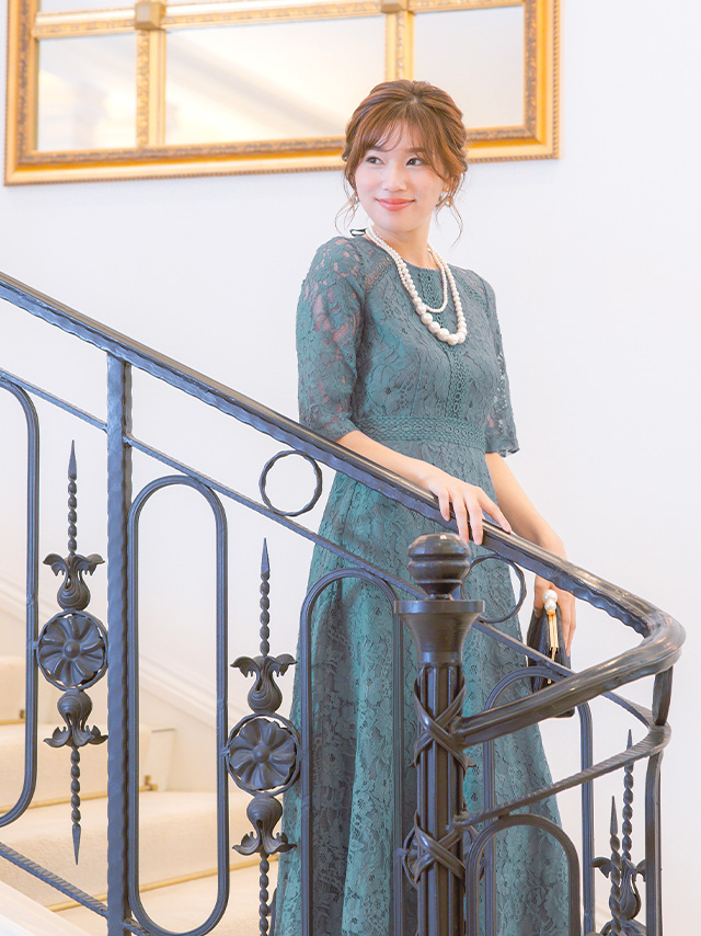 ラウンドネックフラワーレース5部袖フレアロングスカート結婚式パーティードレス