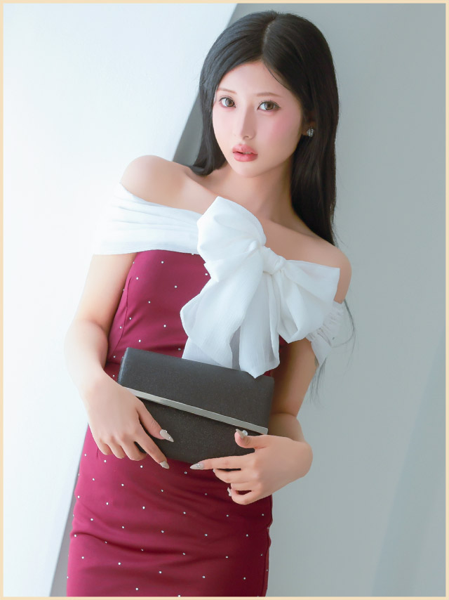 クラッチバッグ ショルダーバッグ グリッター メタルプレート チェーン 2Way のイメージ画像1枚目