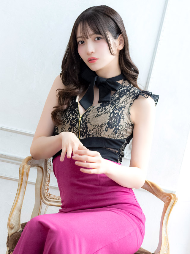 ロングドレス ノースリーブ ネックリボン ジップ 谷間 ヌーディーレース ストレッチ くびれ 大きいサイズ 高身長 黒 ピンク XL XXL タイト キャバドレス の座り画像4枚目
