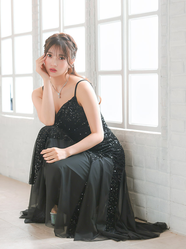 ロングドレス バースデー タイト 大人 マーメイド シフォン キャミソール キラキラ スパンコール 黒 キャバドレス の座り画像4枚目