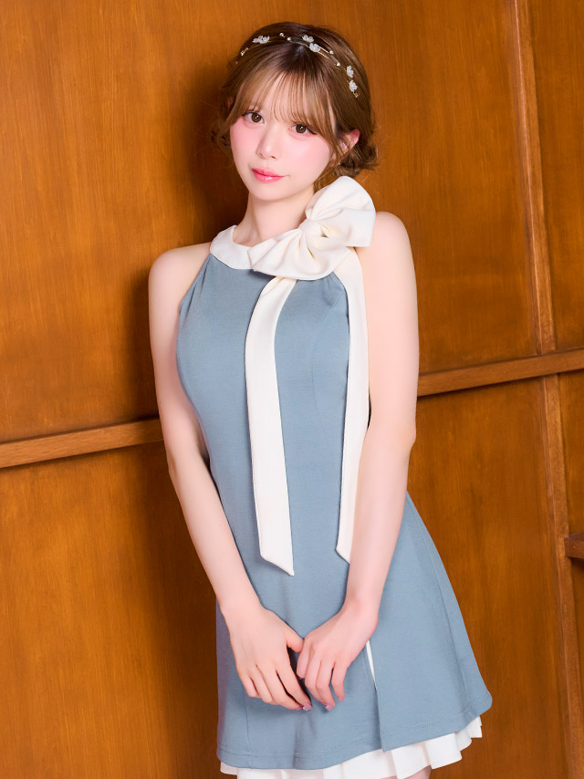 ミニドレス アメリカンスリーブ ハイネック ネックリボン ワンピース ストレッチ Aライン バイカラー プリーツ 同伴 胸元カバー XL 黒 キャバドレス の立ち姿イメージ画像1枚目