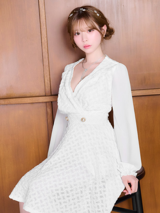 膝丈ドレス Aライン 長袖 ツイード ラメ ワンピース Vネック 大人 上品 二の腕カバー 下着のまま お呼ばれ 高身長 白 キャバドレス の座り画像4枚目