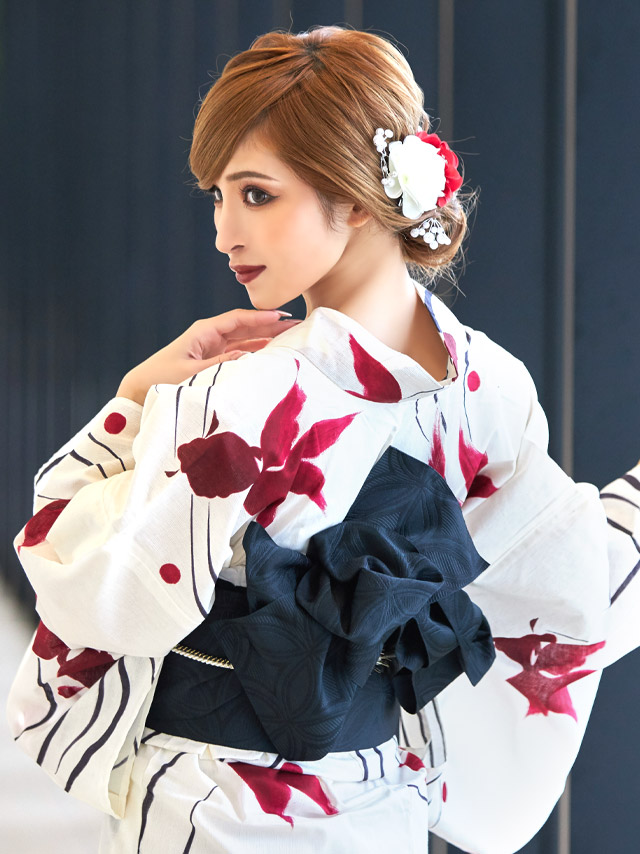 レトロ クリーム地に流水紋と優雅な金魚 ゆかた2点セット