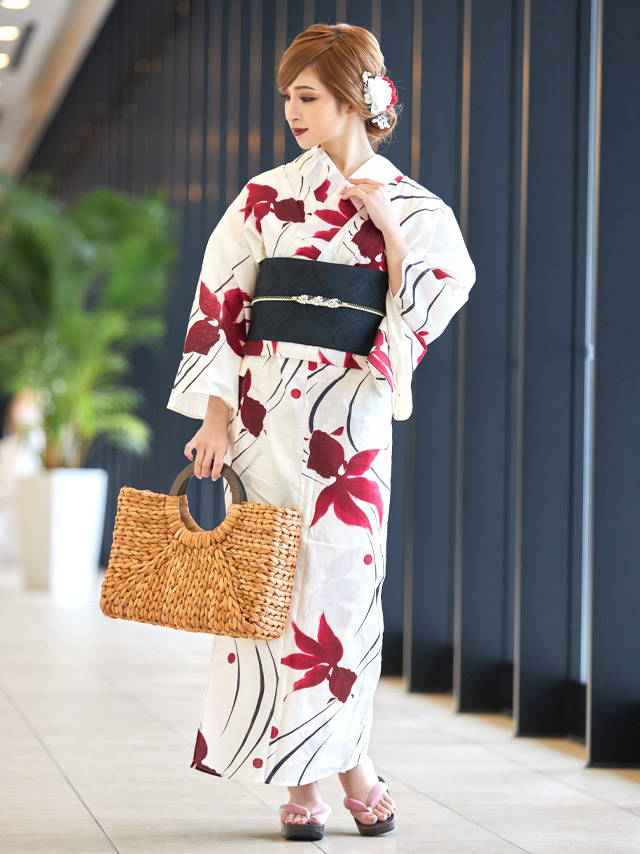 レトロ クリーム地に流水紋と優雅な金魚 ゆかた2点セット