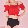 かわいいガーリーなデザインのビキニ水着、フェミニンで愛らしいスタイル