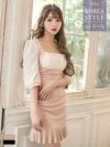 [韓国ドレス] シフォンギャザー裾フリルガーリースタイル袖ありミニドレス (Sサイズ～Lサイズ) (黒崎みさ/キャバドレス着用)