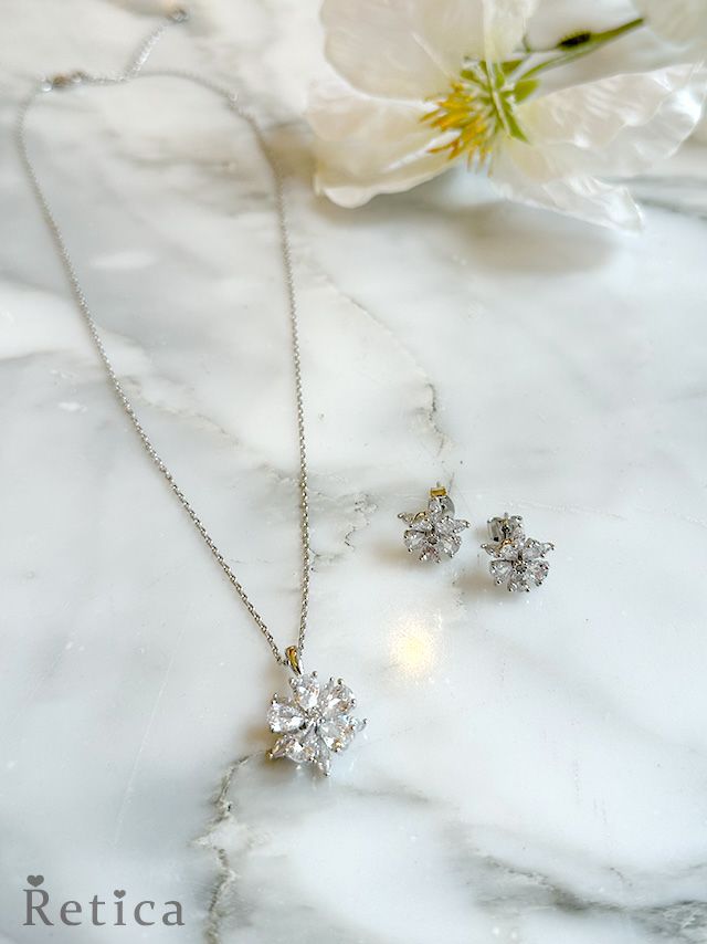 myMinette マイミネット フラワーモチーフ シルバーアクセサリー 2点セット